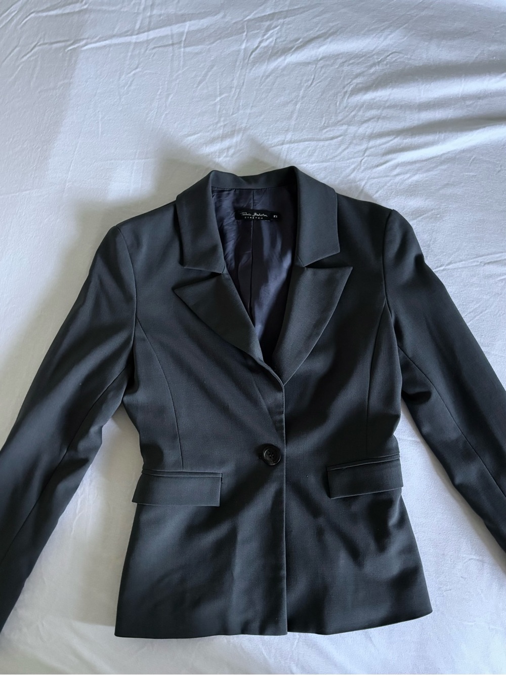 Babaton Tailored Black Women's Blazer - Classic Single-Button Jacket
